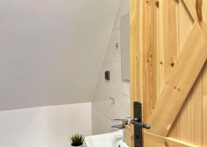 Lawendowa Wola - W Izerach Gasthof Giebultow (Lwowek Slaski)